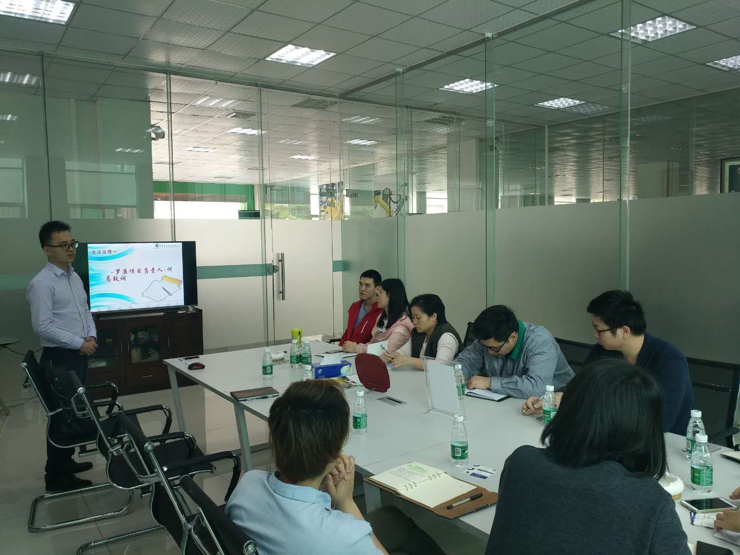 祝贺罗庚机器人签约爱游戏官方网页版-爱游戏（中国）ERP